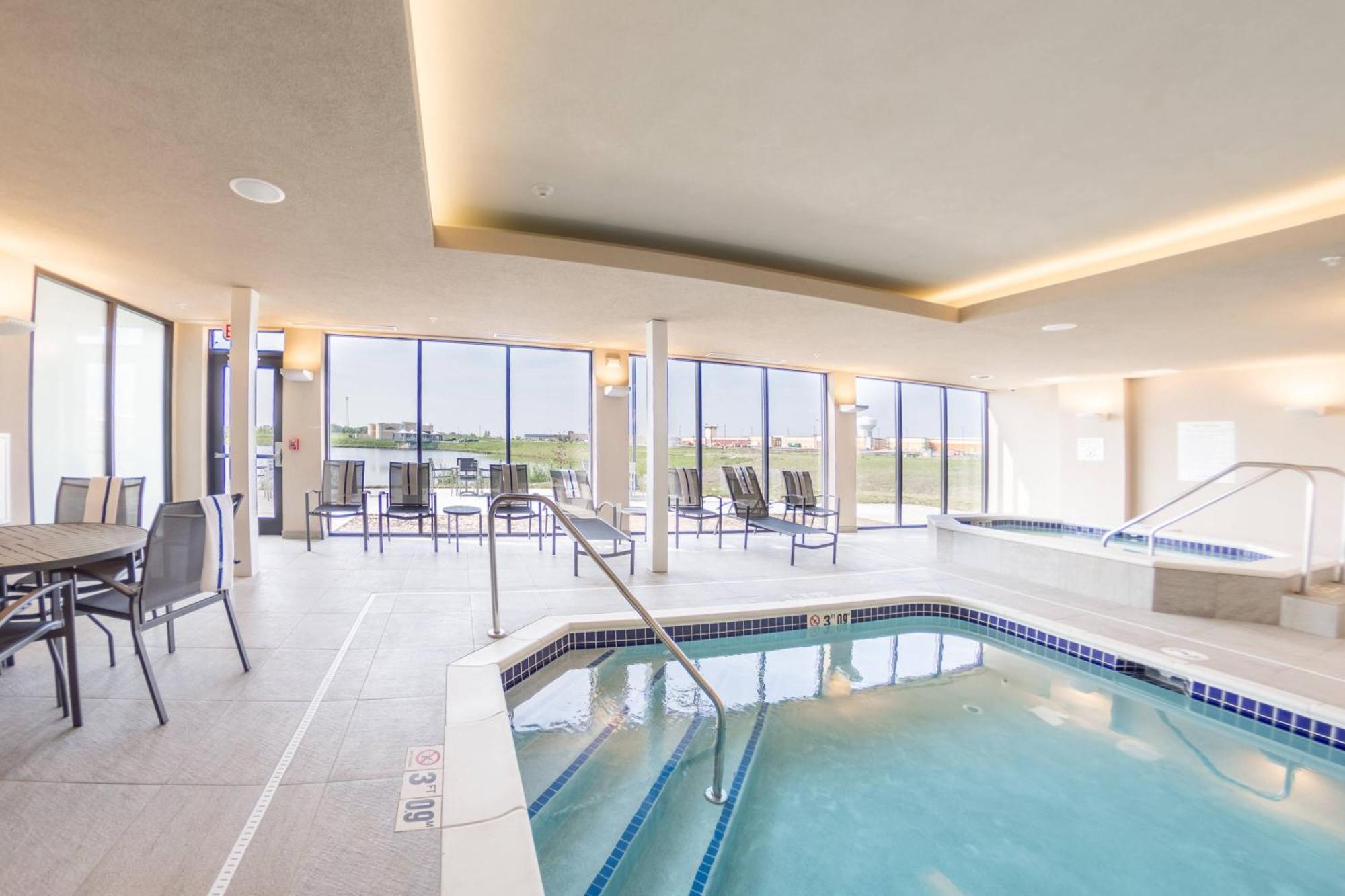 Fairfield Inn & Suites By Marriott Des Moines Altoona Bagian luar foto