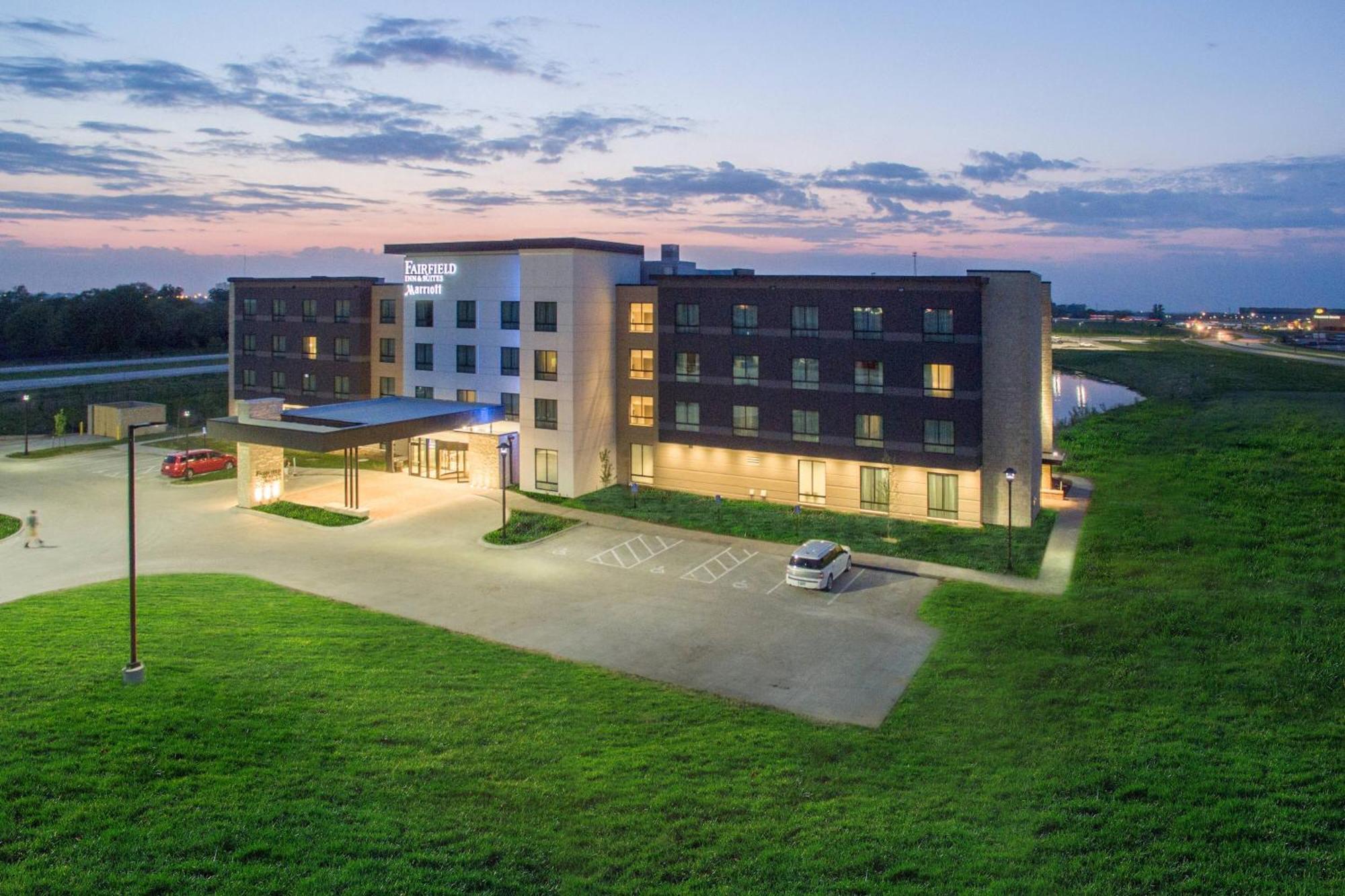 Fairfield Inn & Suites By Marriott Des Moines Altoona Bagian luar foto